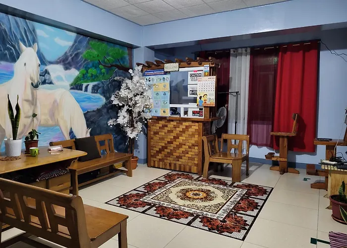 Jo-Za-Na'S Hostel